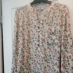 William Rast fray detail floral top in size Large with buttons and full sleeve